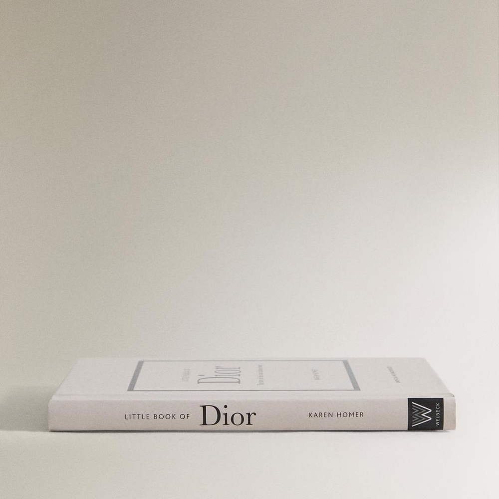 Little Book of Dior - Picture 2 of 5
